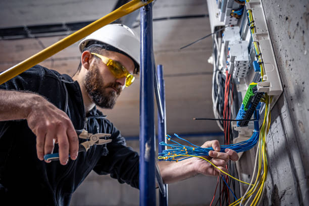 Best Local Electrician Companies  in Long Beach, CA
